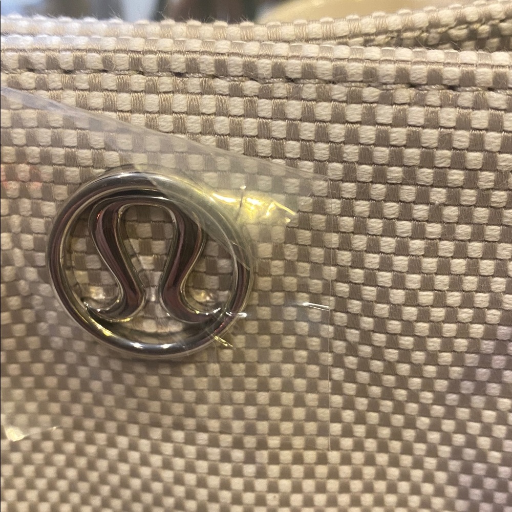 ❤️NWT Lululemon Athletics Canvas Mini Tote - Cream and Tan❤️ - Picture 3 of 4
